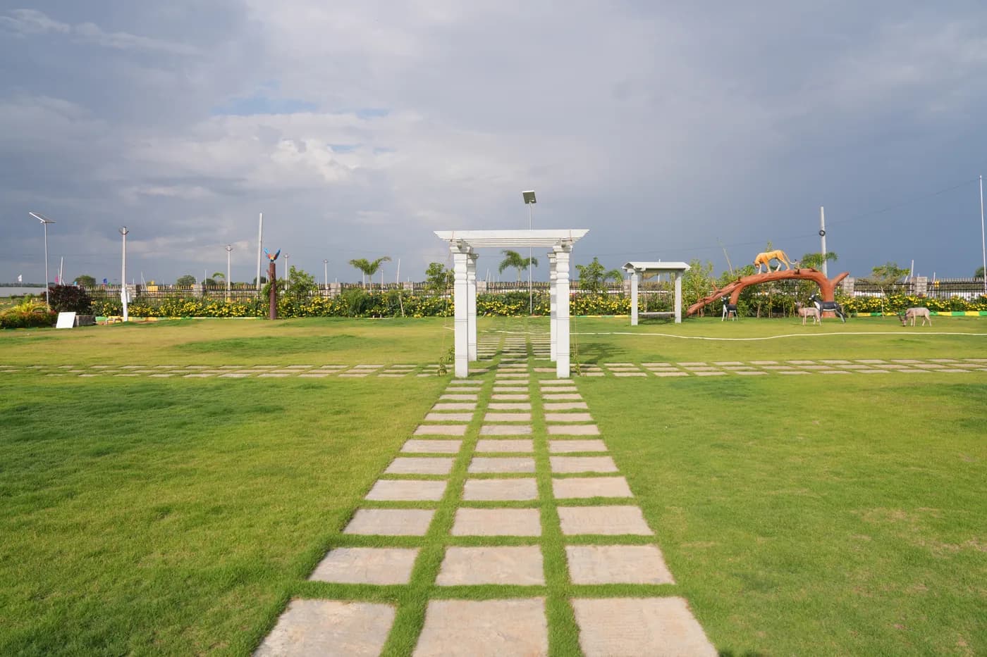 Suketana walkway lawn